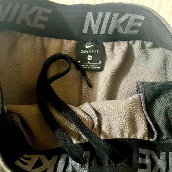 Nike Men’s Dri Fit Joggers - Medium - Picture 2 of 7
